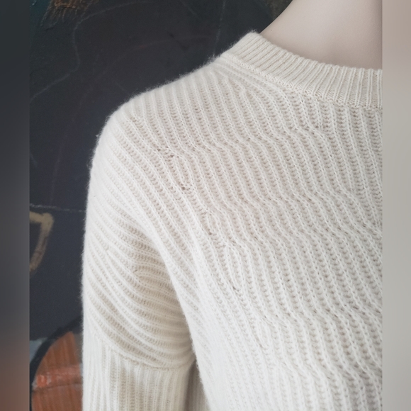 Rachel Zoe | NWOT Ribbed Crewneck Cashmere Sweater - Picture 5 of 6